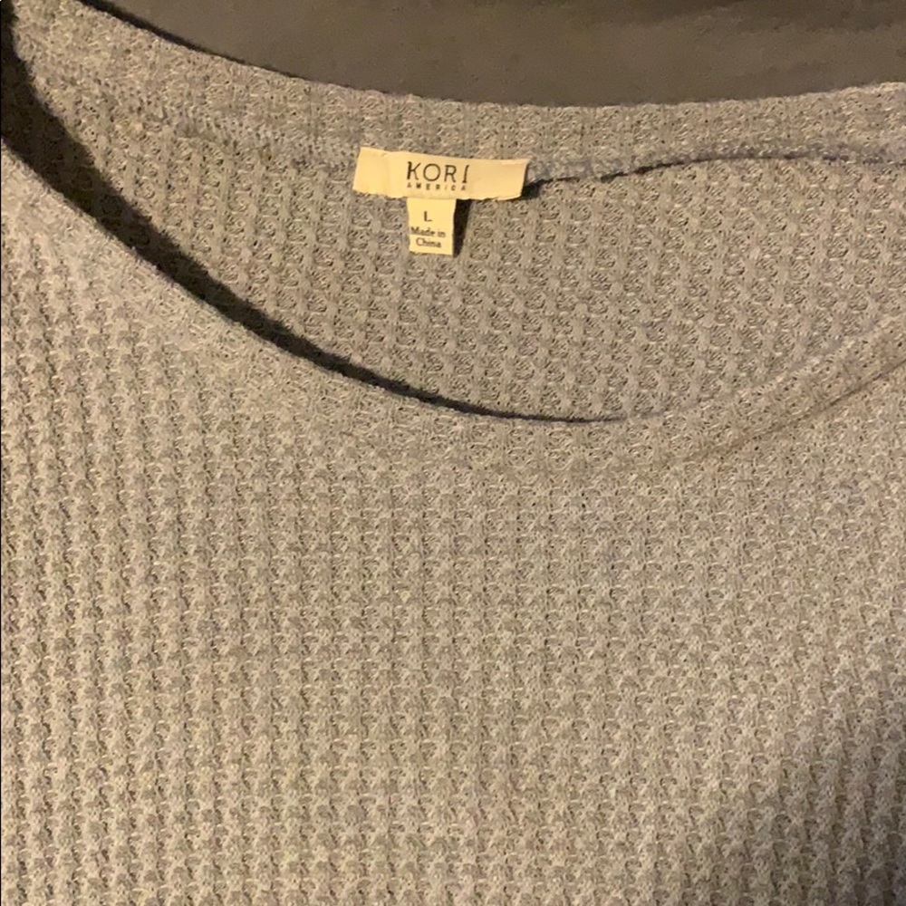 Sweater - Picture 4 of 4